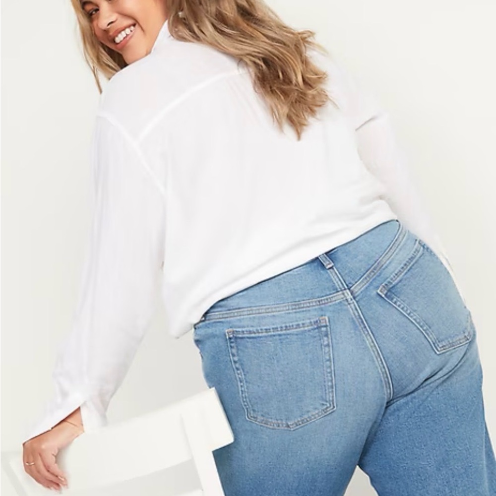 Distressed Light Blue Women's Jeans - Brand: Old Navy